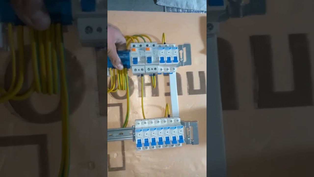 Xonadon uchun bir fazali elektr yashik terish jarayoni.