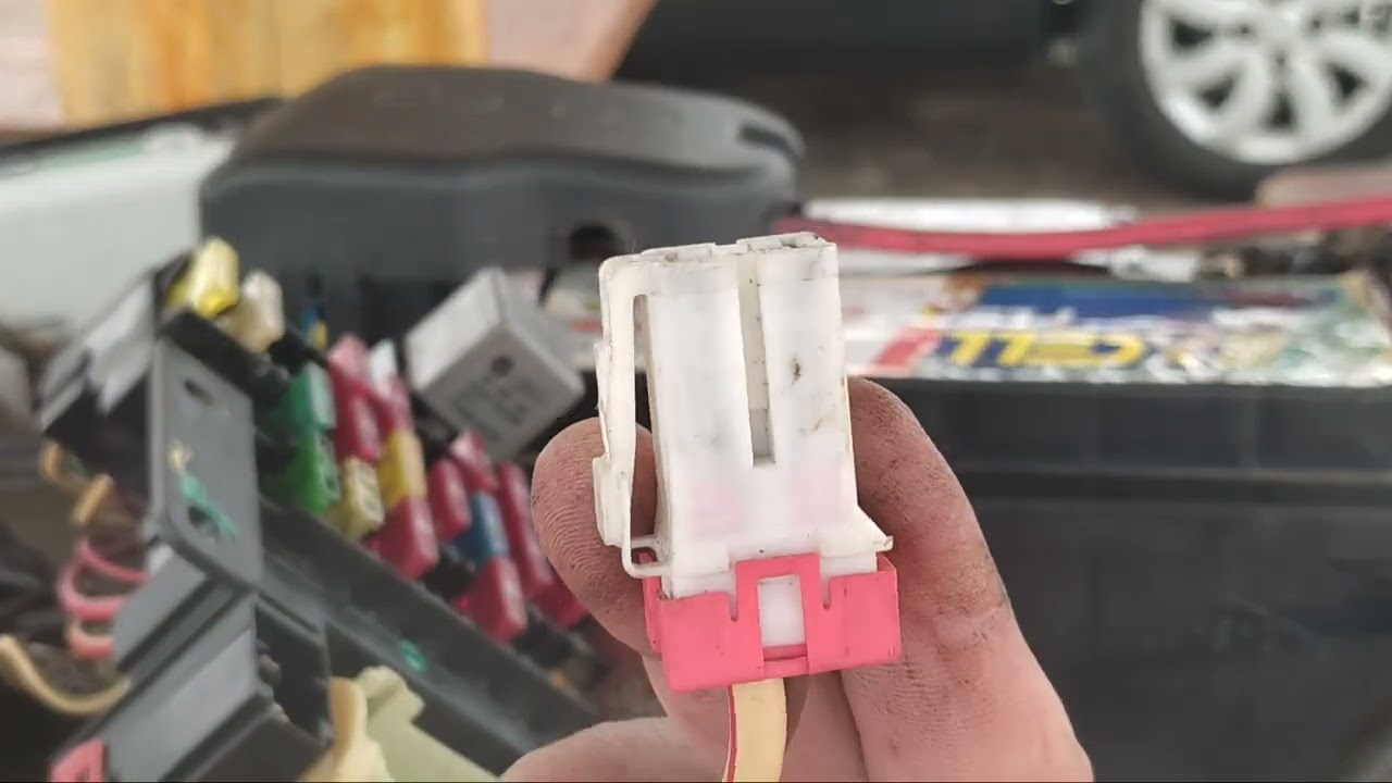 Mendonça - série elétrica linha Fiat 1/15 ligações dos Max fusiveis