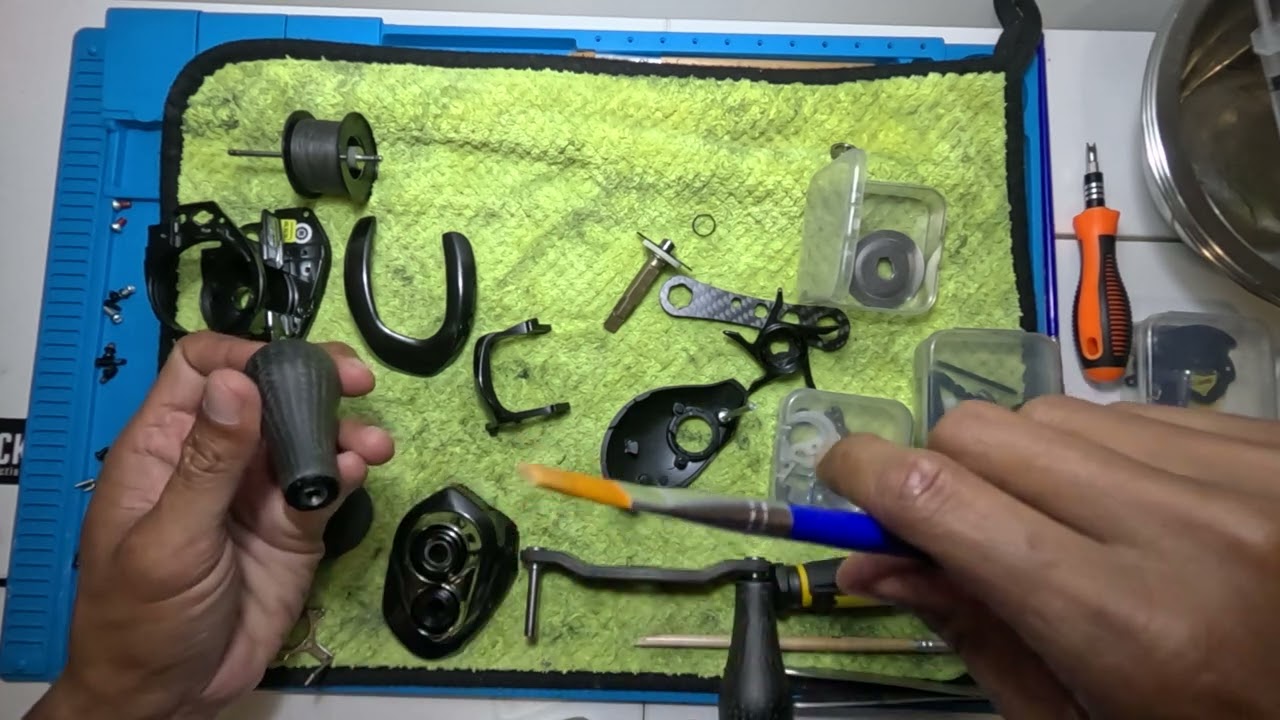 23 Shimano Antares DC MD (assembly) Part 1