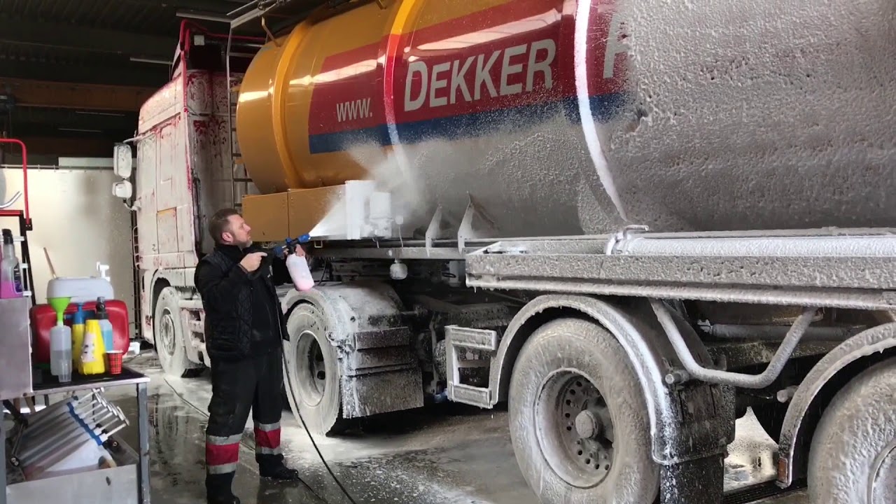 ProNano Truck Wash: DAF XF 105 Cleaned 100% Non Contact | 100% Scratch Free! ProNano Nano TruckWash
