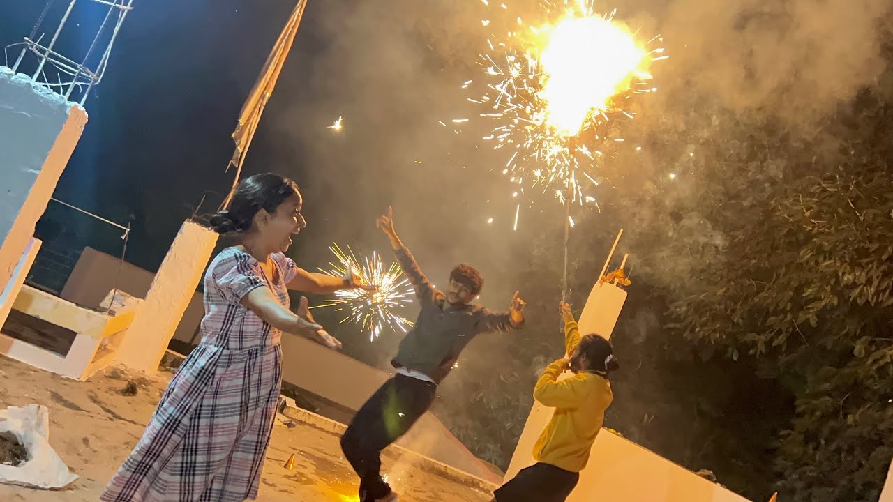 Patakhon ke saath dance 😂🔥 | Diwali special