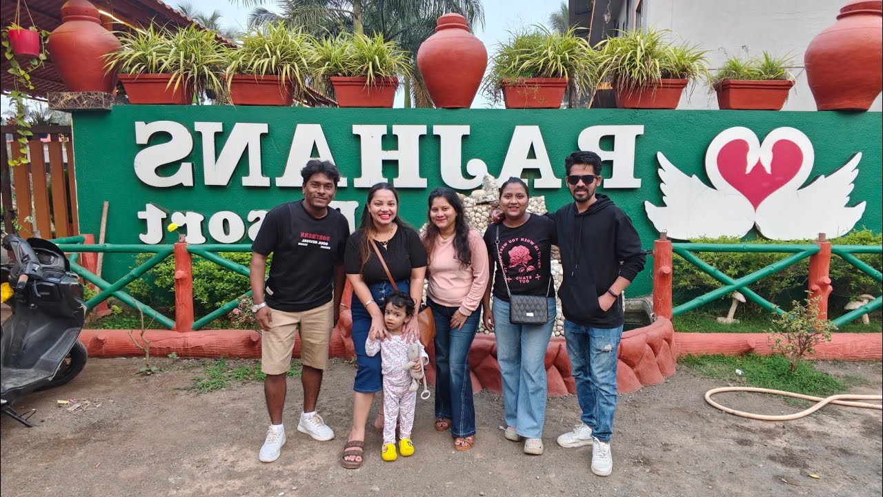 Aajcha Divas Full Enjoyment Madhe Gela 😍 | family Sobat Photos, Masti Ani chan time spend kela 😍😍😍