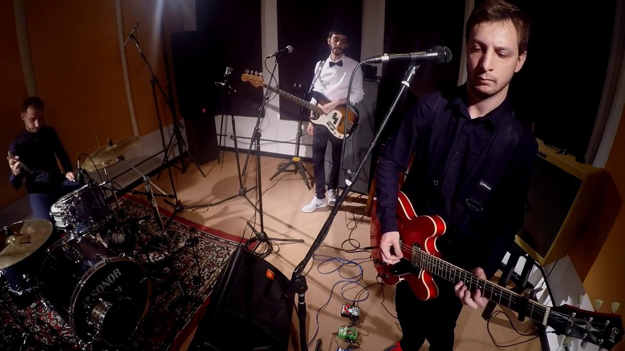 The Brexits - Bittersweet Symphony (The Verve cover)
