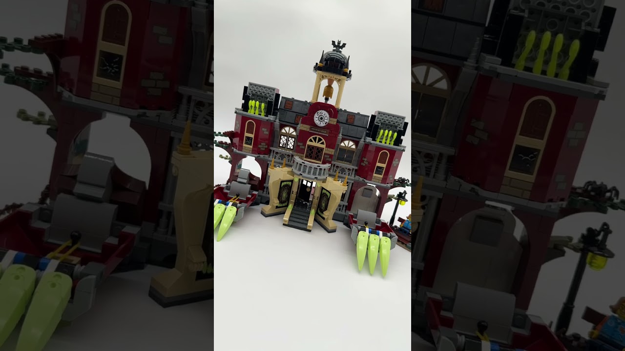 День 3: Наборы LEGO &laquo;Хэллоуин 2025&raquo; &mdash; Скрытая сторона: Школа с привидениями в Ньюбери (70425) #le...