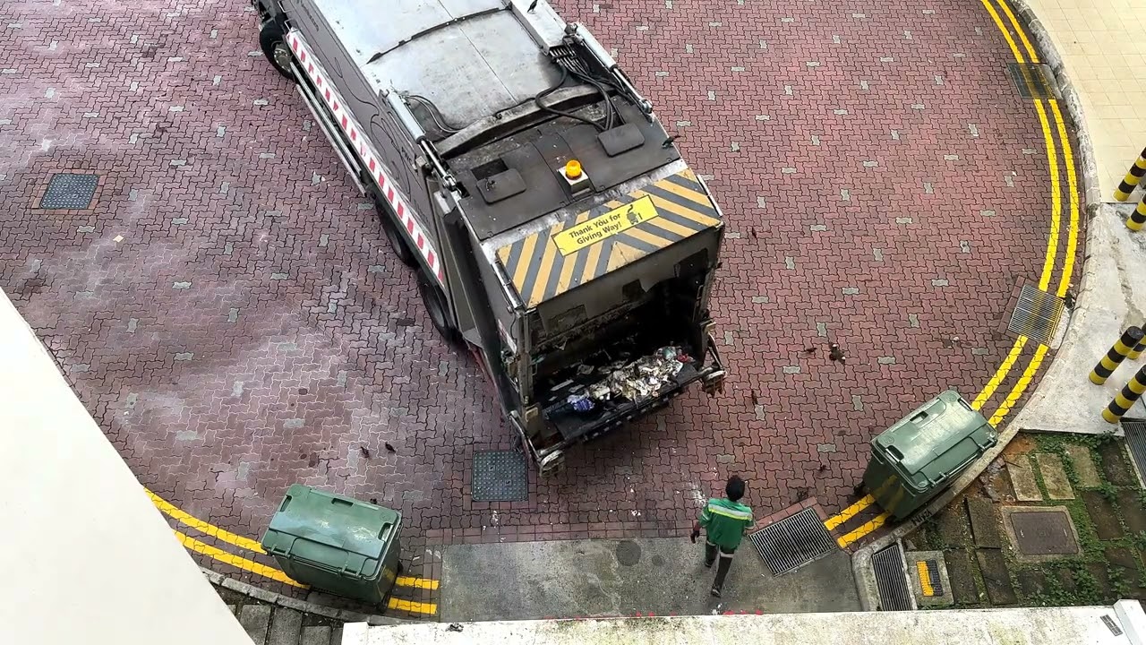 Trashy Wednesday - Daily Routine of A BYD Garbage Truck Collector