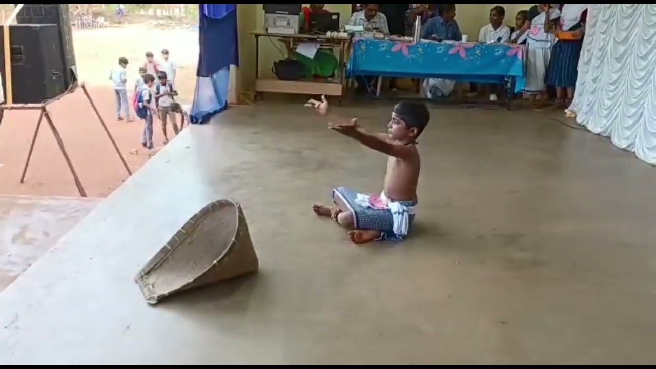 ജി എച്ച്  എസ്  ബാര സ്കൂൾ കലോത്സവം.. നാടോടി നൃത്തം  മിഥുൻ മനോജ്