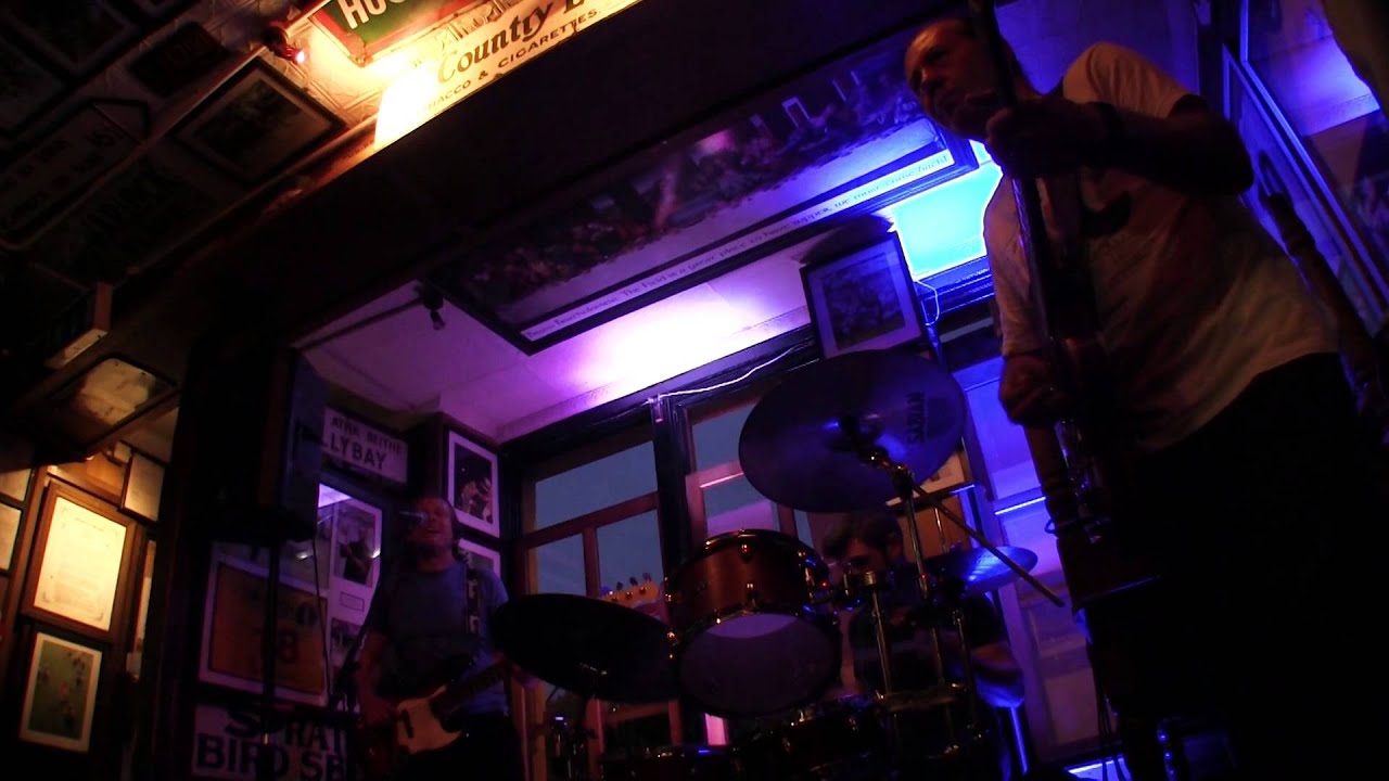 Rob Strong - Live at The Field Bar Kilkenny - The Letter (Cover)