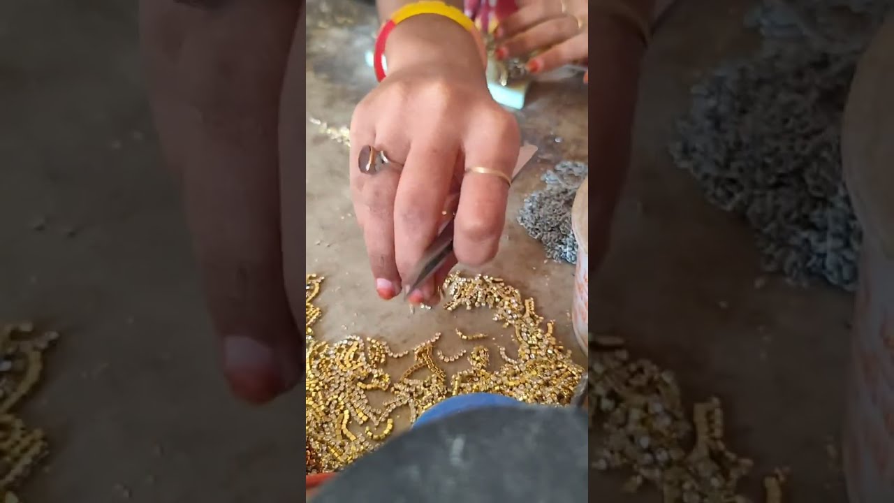 @Vintu_mahesh_comediy  જય અંબે માં જય સિકોતર માં ચાલો મિત્રો લયમાં સ્વાગત છે