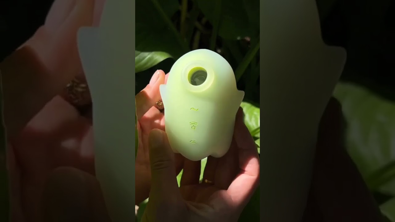👻 Светящийся вакуумный стимулятор Satisfyer Glowing Ghost &mdash; двойное удовольствие в темноте.