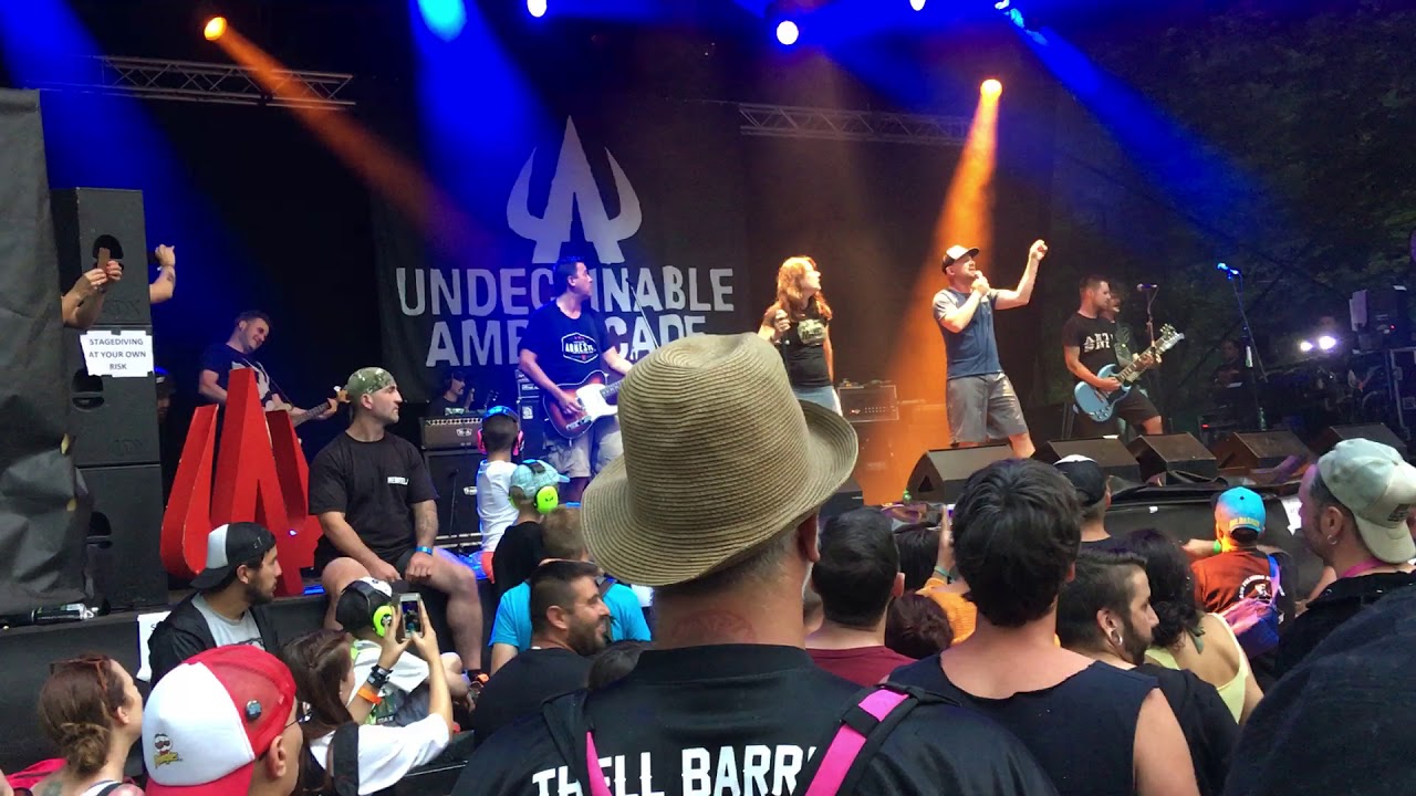 UNDECLINABLE AMBUSCADE - 7 YEARS @PUNKROCKHOLIDAY 2017