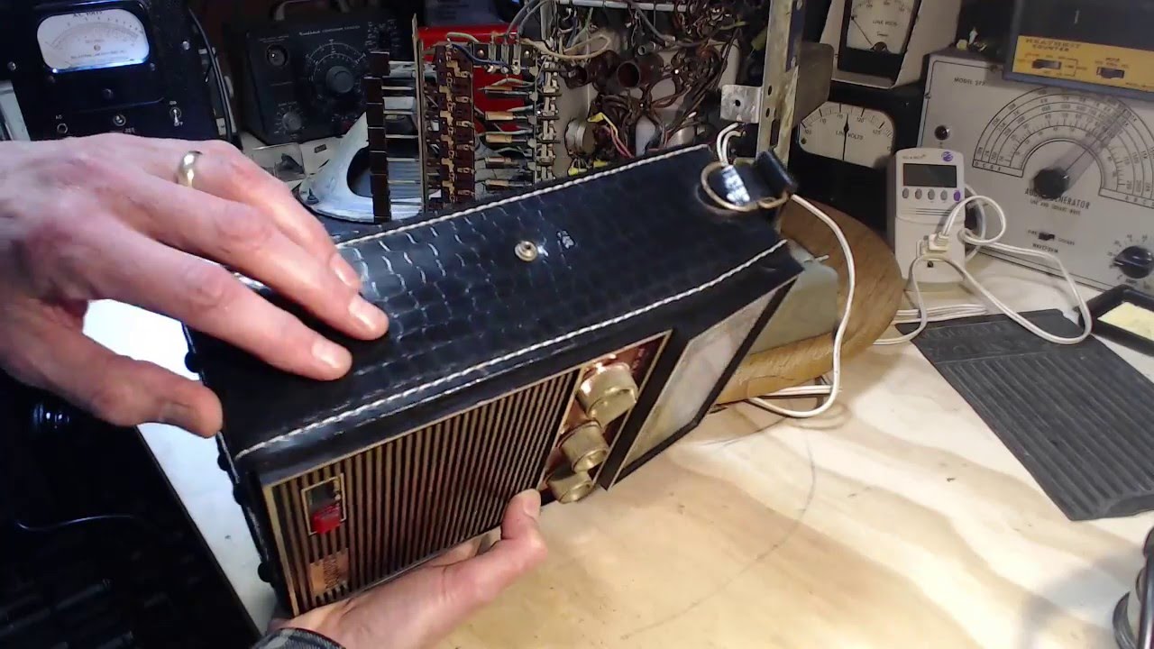 Granada Japanese Solid State Vintage Transistor Radio - Simple Easy Repair