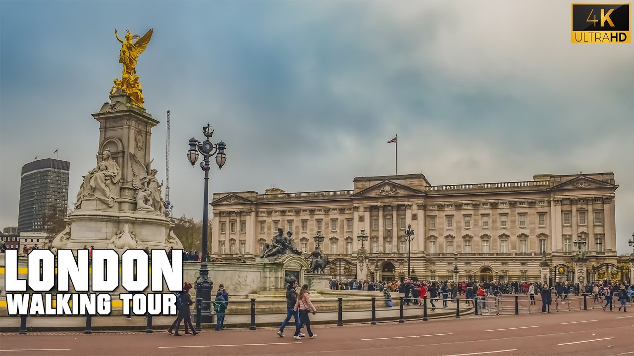 Autumn Walking Tour London - Trafalgar Square to Buckingham Palace 4K - HDR