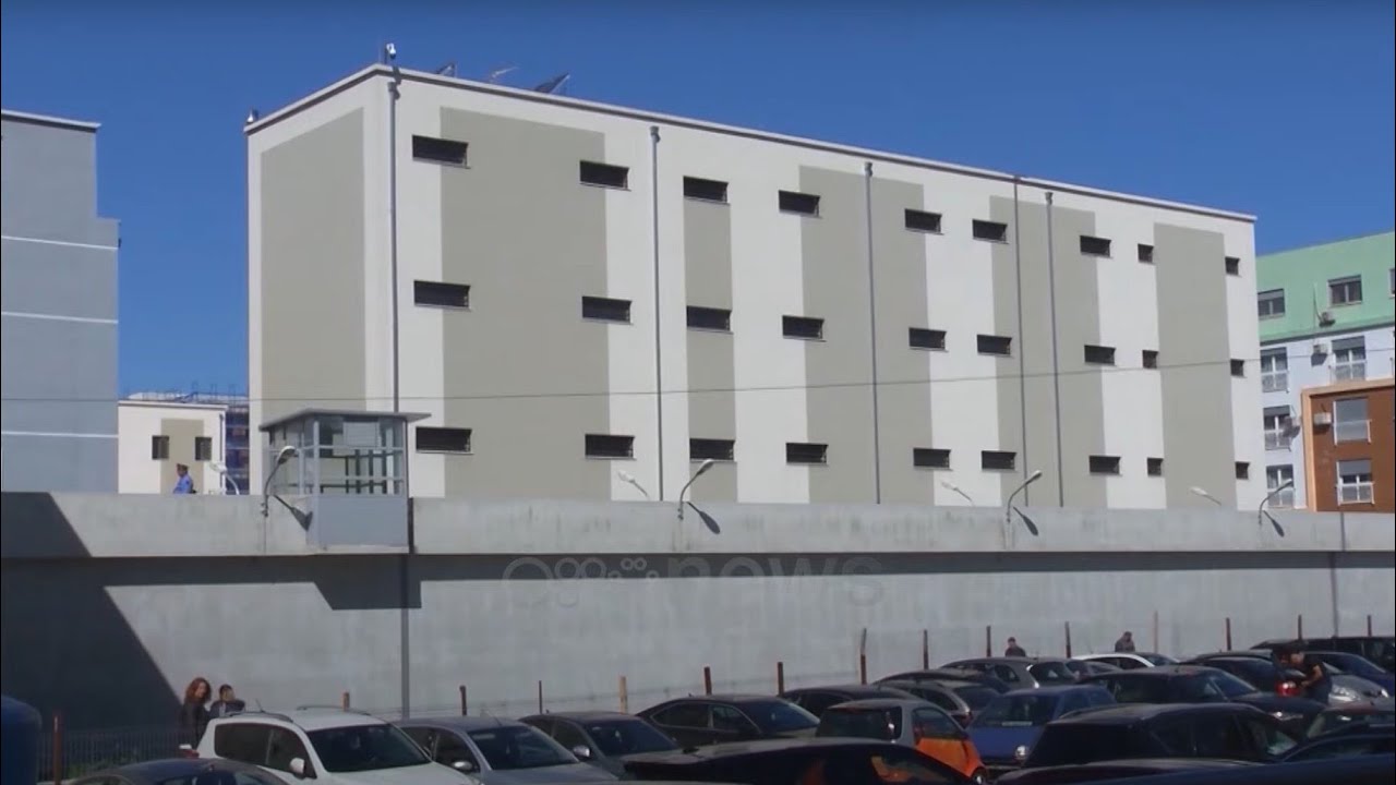 Paraqiti t&euml; dh&euml;na t&euml; rreme p&euml;r favorizimin e Viktor Ymerit, arrestohet ish shefi i sektorit n&euml; burg