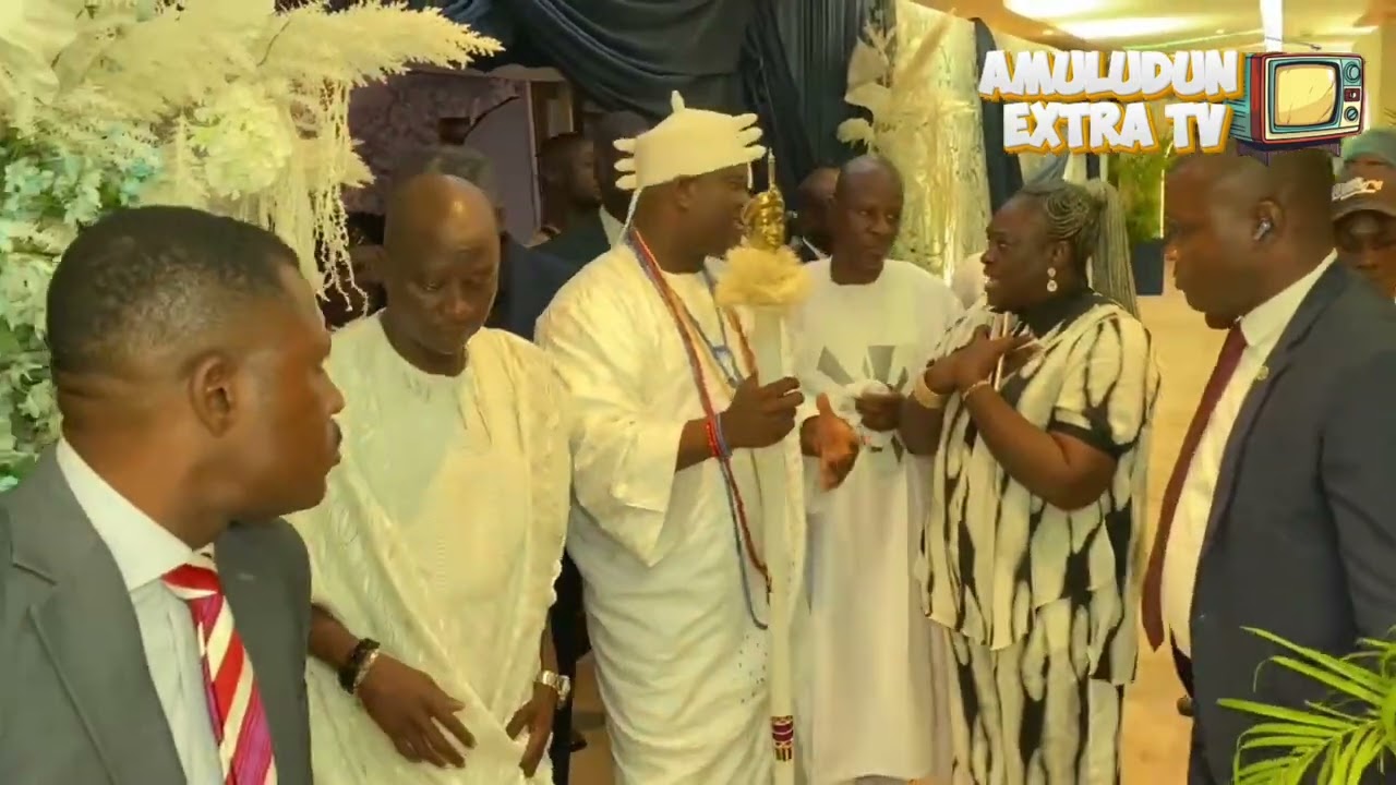 Arole Oduduwa, Olofin Adimula, Ooni Ogunwusi honours Pa Reuben Abati at 60