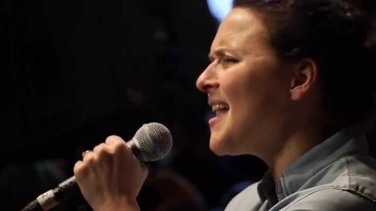 Emil&iacute;ana Torrini - Tookah (Live on KEXP)