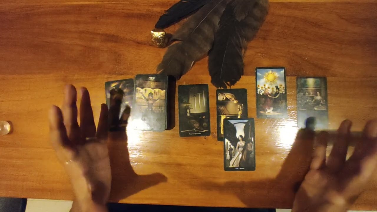Lilith 👣 has a message for you!! 🌘 #tarot #love #lilith 