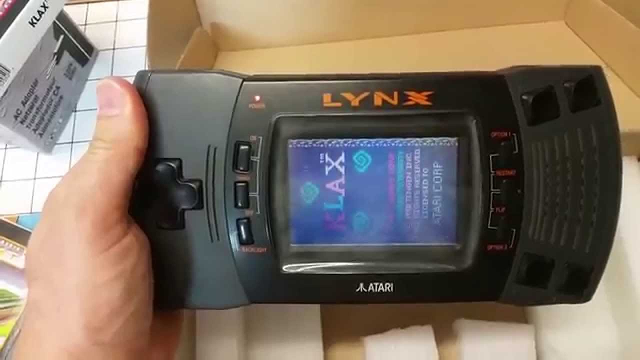 01 - Atari LYNX II 2 - Unboxing