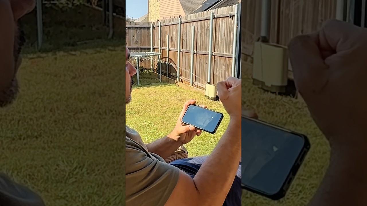 He’s streaming the game, OtO’s streaming the lawn. 