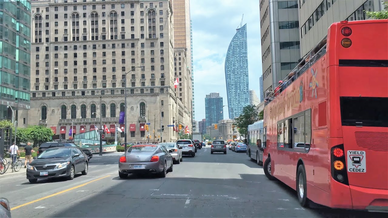 Driving Downtown - Toronto's Skyline 4K - Canada