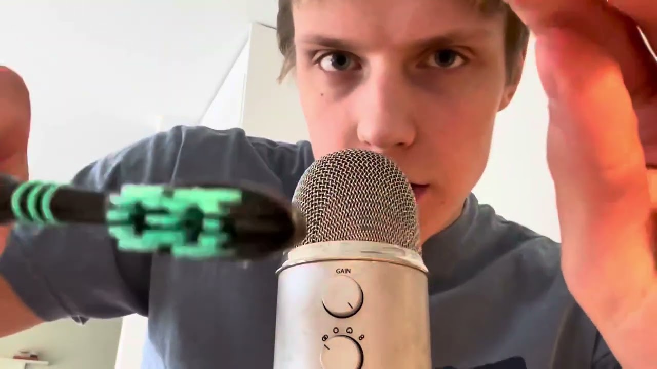 1 MINUTE Dentist (BRUSHING YOUR TEETH FOR 40$)
