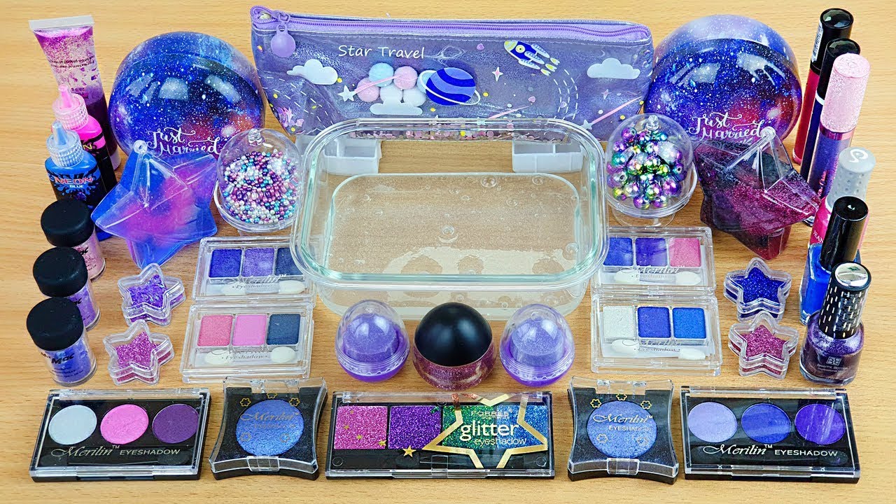 GALAXY SLIME / Mixing makeup and glitter into Clear Slime. Satisfying Slime Video.
