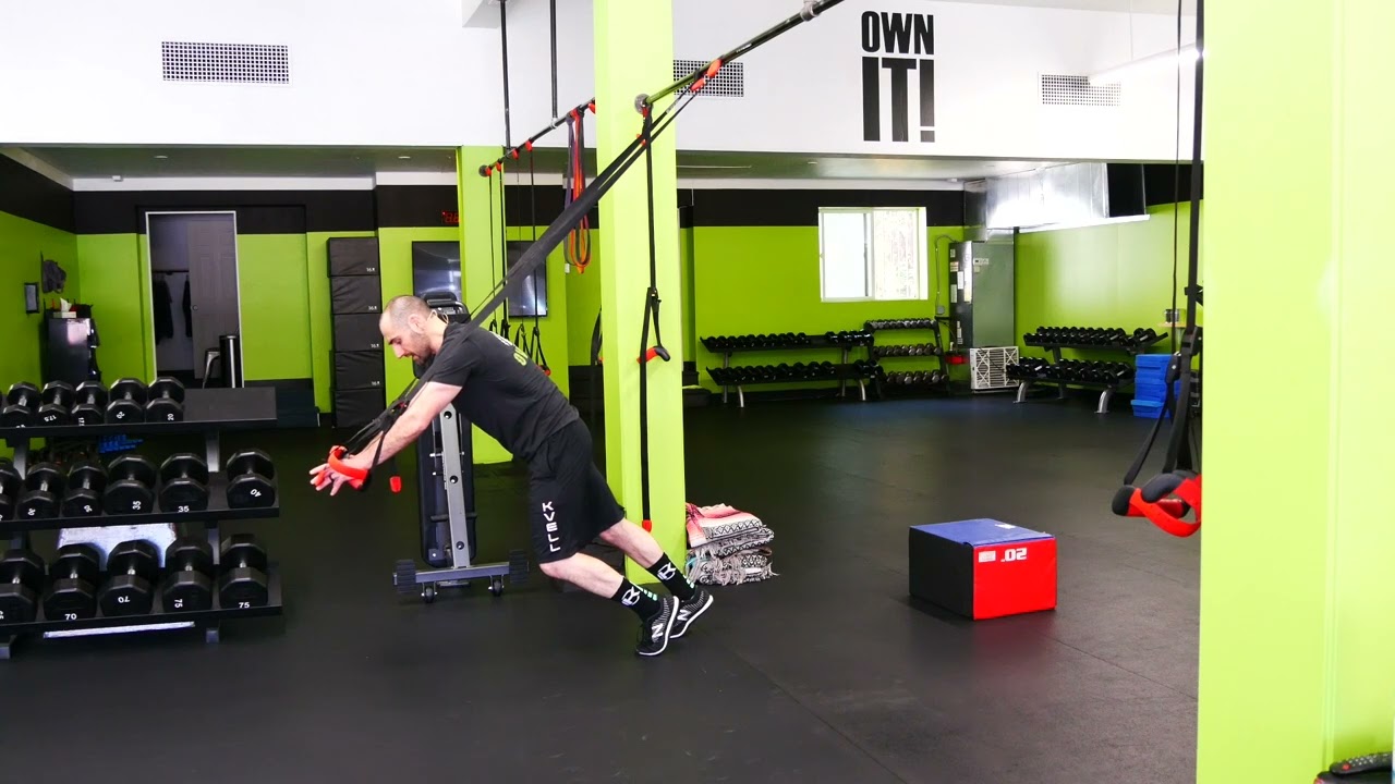 Group Training Boise I Jungle Gym Push Up Demonstration I Kvell Fitness and Nutrition