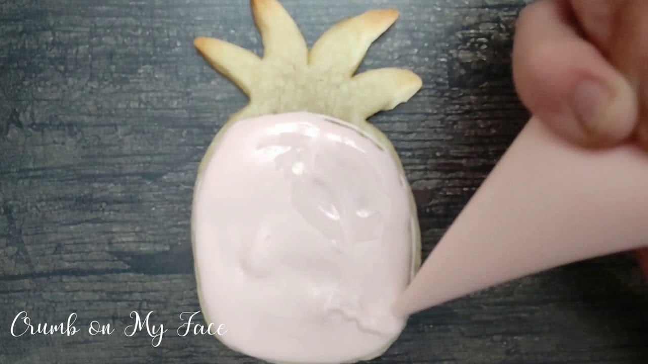 Pink and gold pineapple cookies, cookie decorating ideas