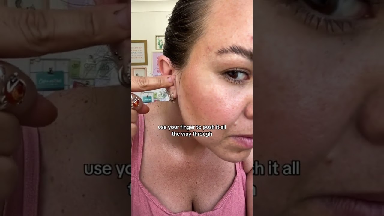 Easy hack to change tragus piercing for the first time! #lifehacks #piercings #traguspiercing