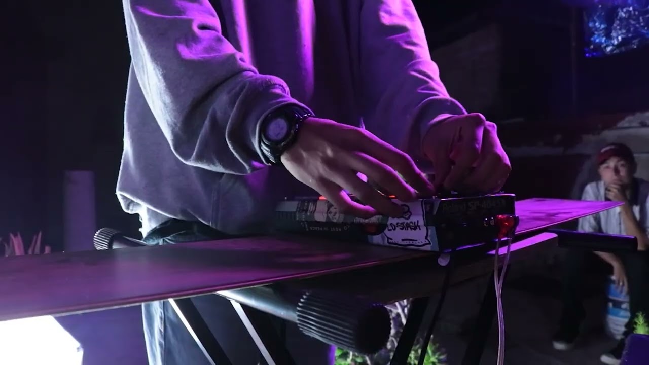 bkxs SP PERFORMING. Lo-fi