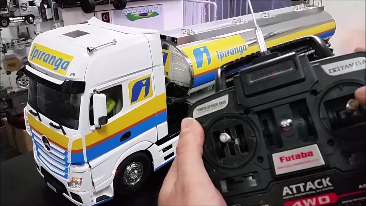 BRUTUS - TAMIYA ACTROS 1851 COM CARRETA TANK 3-AXLES IPIRANGA