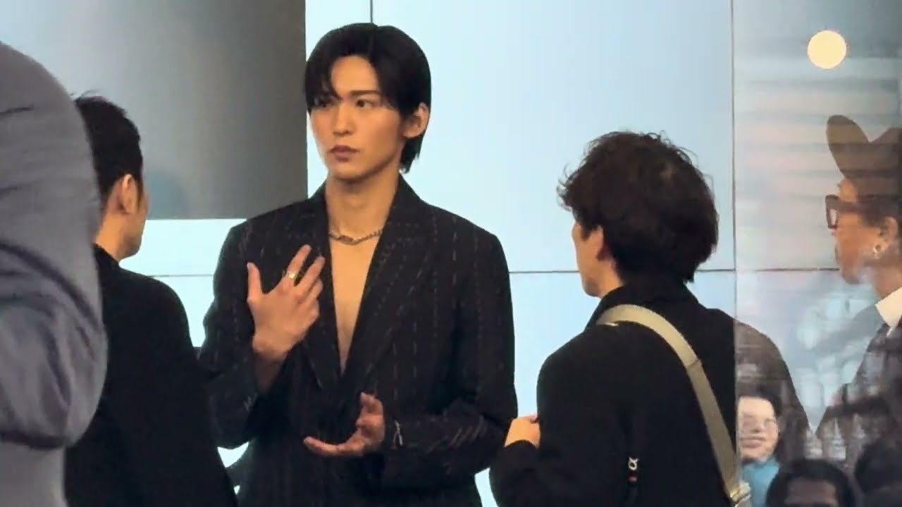 目黒蓮 Ren Meguro [Snow Man] at the Fendi's FW24 Fashion Show in Milan. #meguroren #fendifw24