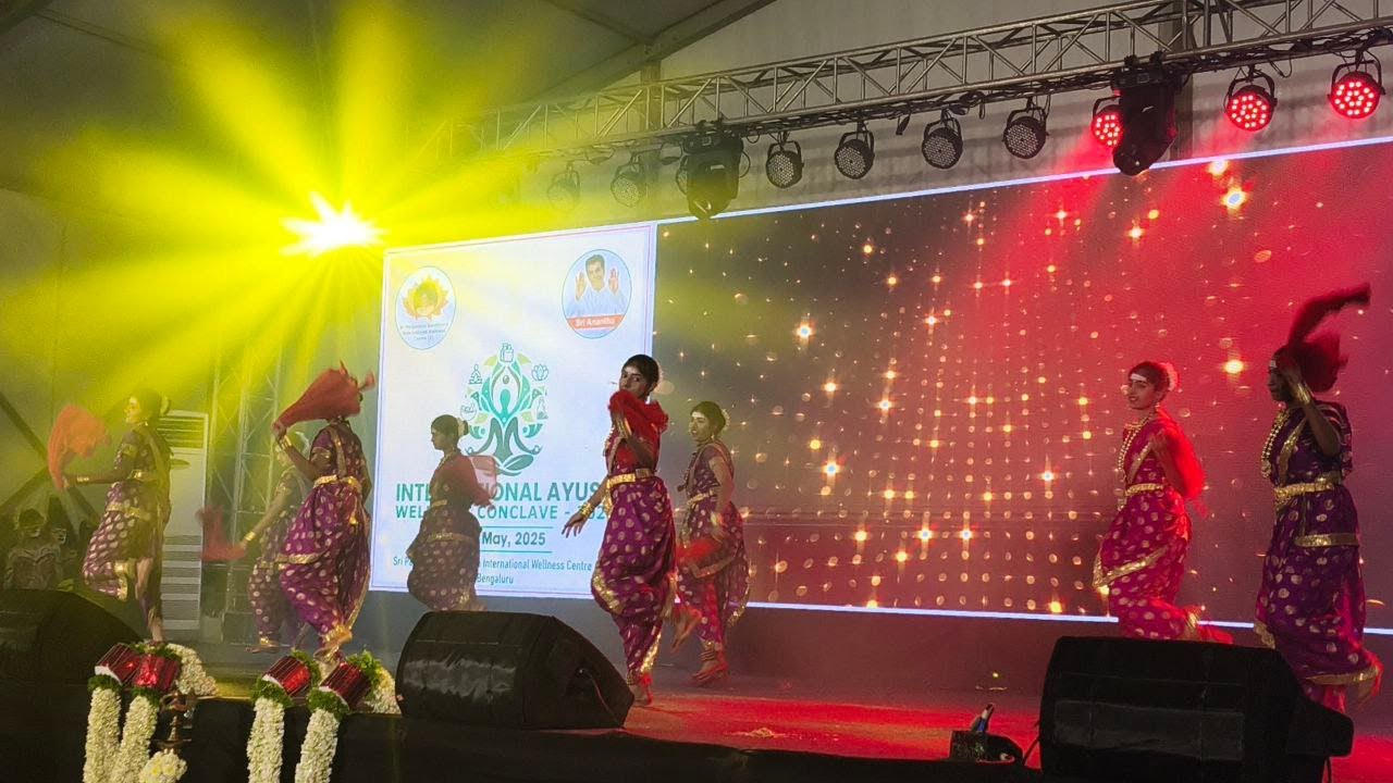 Mesmerizing Folk Dance Live from Karnataka | Traditional Indian Culture