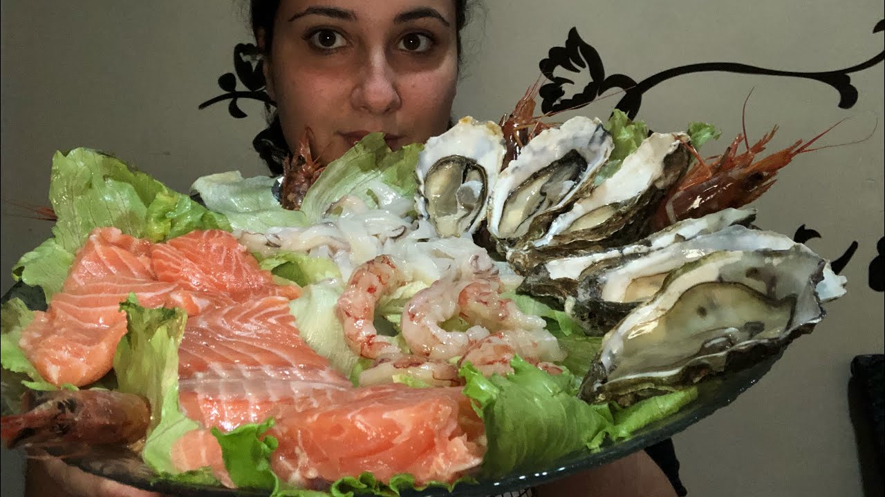 MUKBANG SAVAGE CRUDI di pesce e Omar sclera con gli Haters 😂 EATING SHOW Sashimi