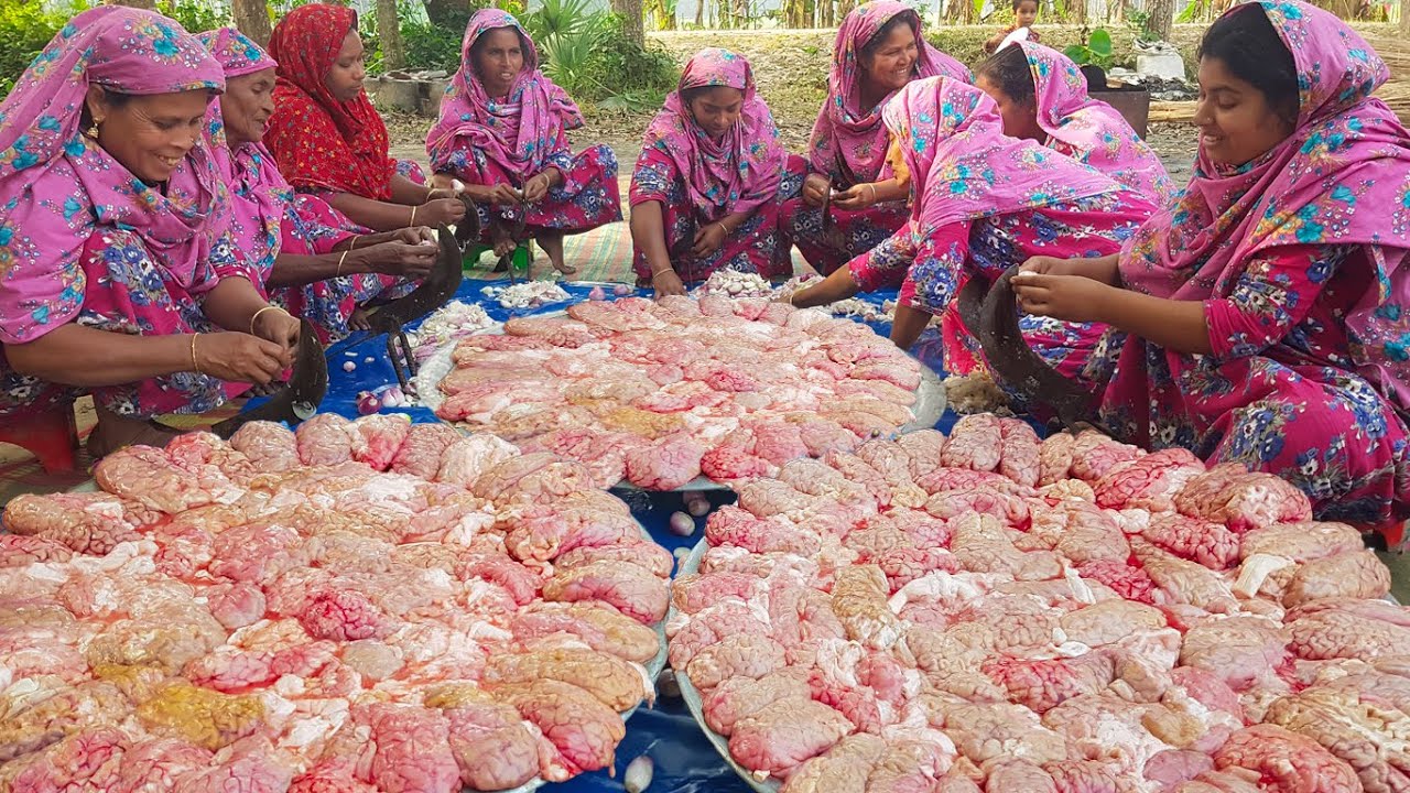Brain Masala Recipe - Beef Mogoj Vuna Cooking in Village - 60 KG Brain Curry for 350+ Villagers