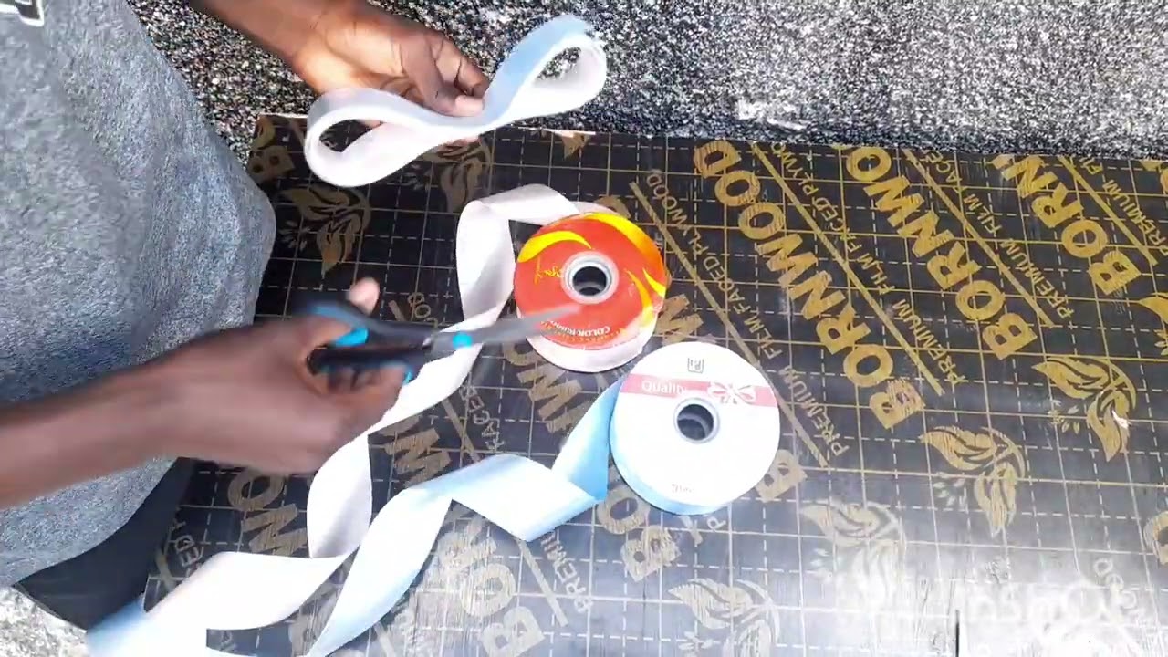Jinsi ya kutengeneza ua la ribon kwa kutumia ribon za rangi mbili