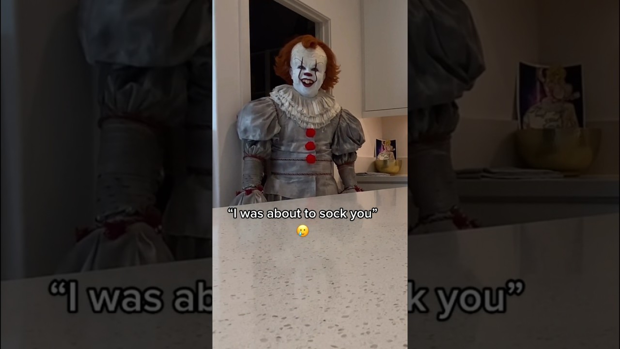 ПЕННИВАЙЗ РАЗЫГРЫВАЕТ РЕБЁНКА! 😂 