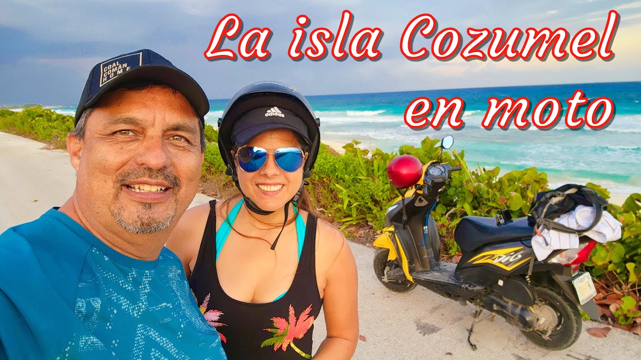 Recorriendo en moto la Isla de Cozumel