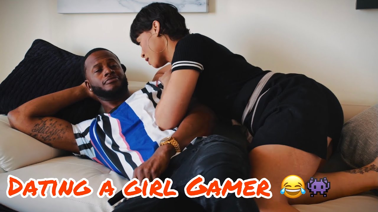 Dating a Girl Gamer (Ep.1) w| @bwattstv