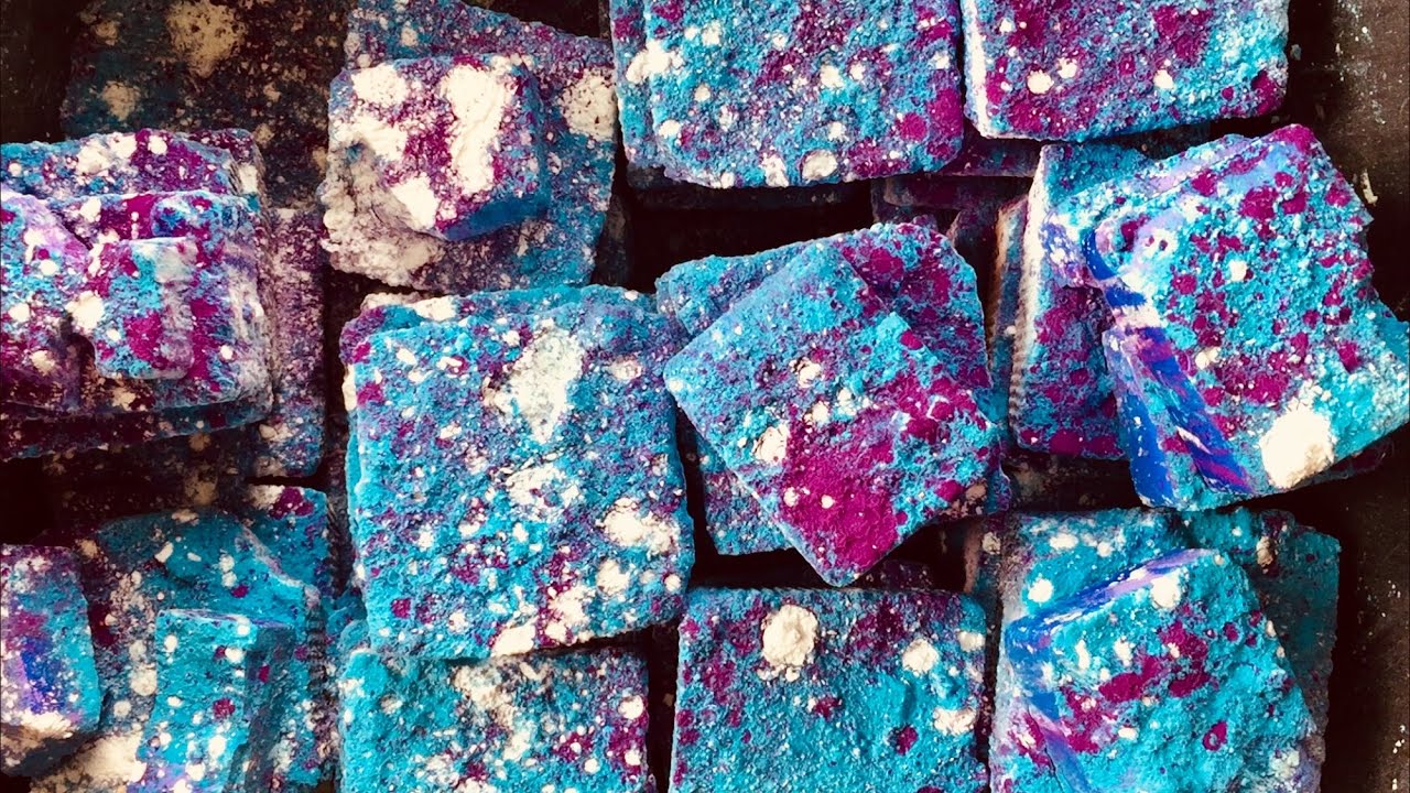Lightly Starched and Holi powder topped Reforms