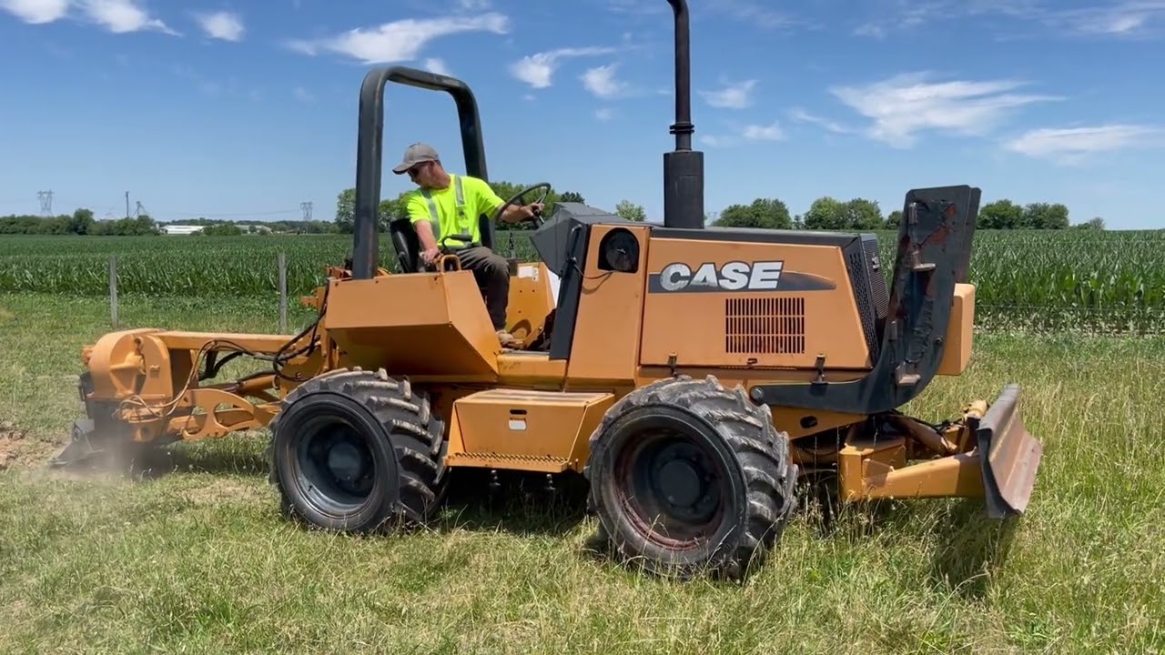 2004 Case 960 with Vibratory Plow - Equipment Demonstration