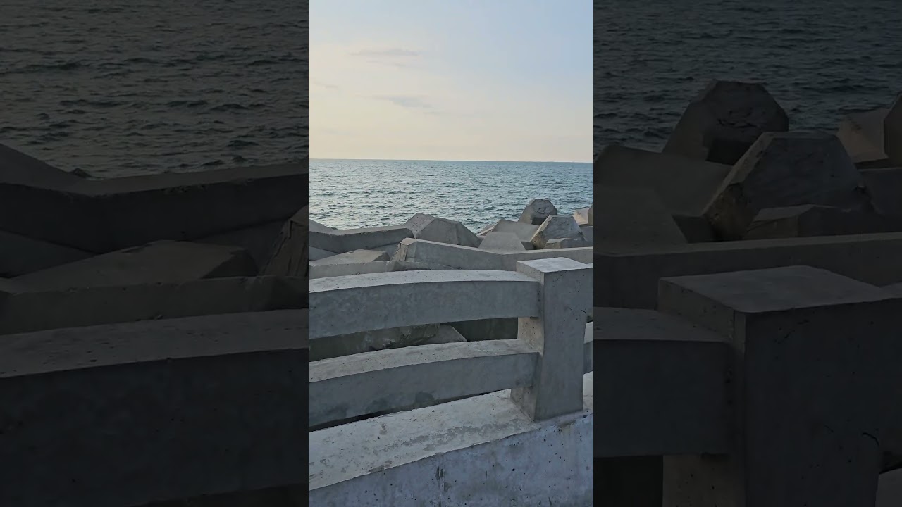 Chellanam tetrapod....    #chellanam #tripod #chellanamtetrapod ##beach