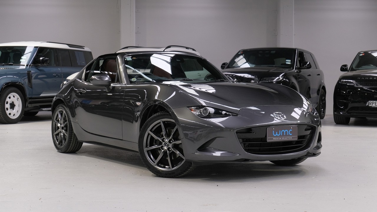 2017 Mazda MX-5 Roadster RF 'VS' 6-Speed Manual