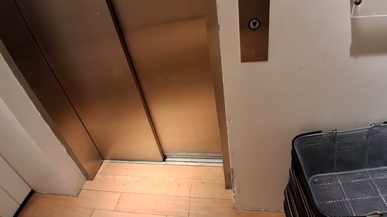 Heights hydraulic elevator at Crate & Barrel at The Westchester mall, (White Plains, NY)
