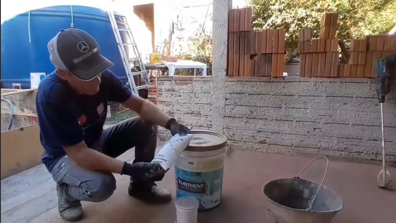 Terceiro vídeo da construção do nosso quarto suíte econômico.  Fazendo impermeabilização!