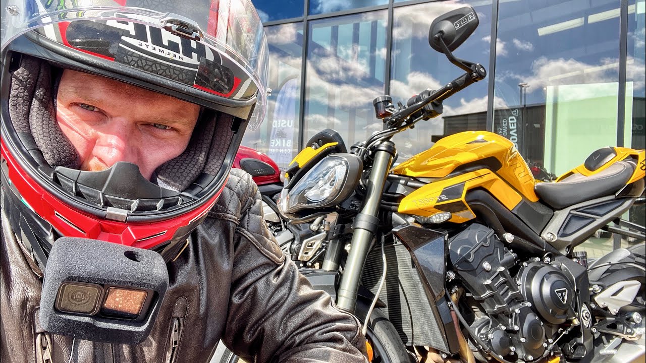 Quick blast Review of the TRIUMPH STREET TRIPLE 765 RS!