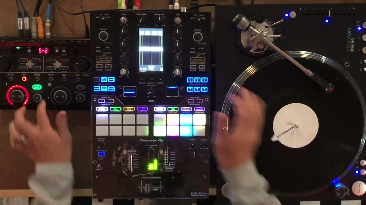 D-Styles- Scratch music ideas using Algorridim djaypro software & Boss RC202