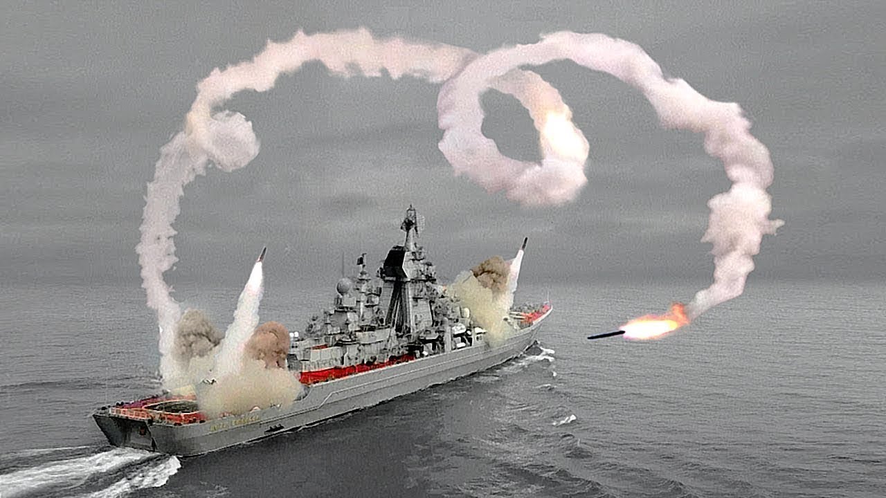Incredible Military Moments Caught On Camera