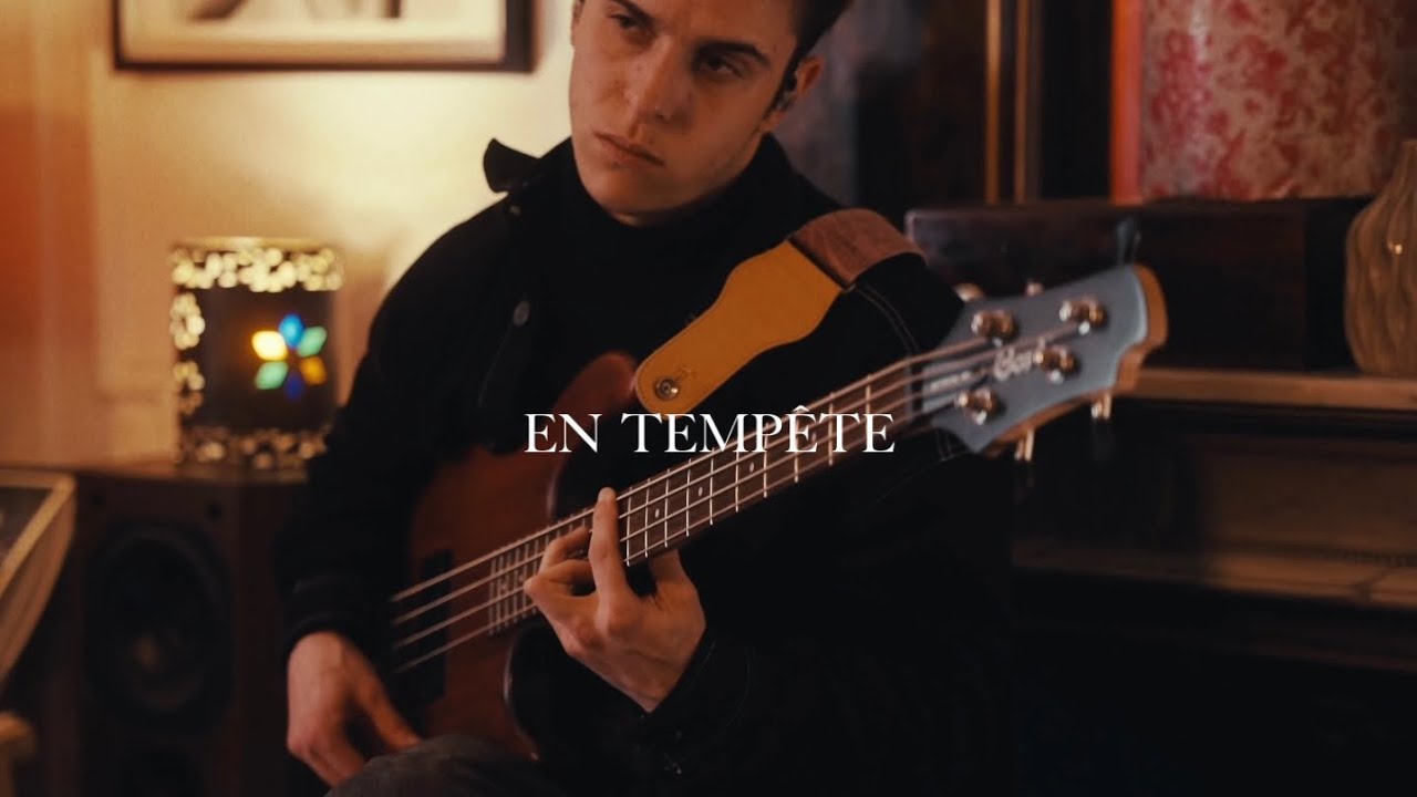 Illa - En Tempête (Fake Tiny Desk But Real Home Concert)