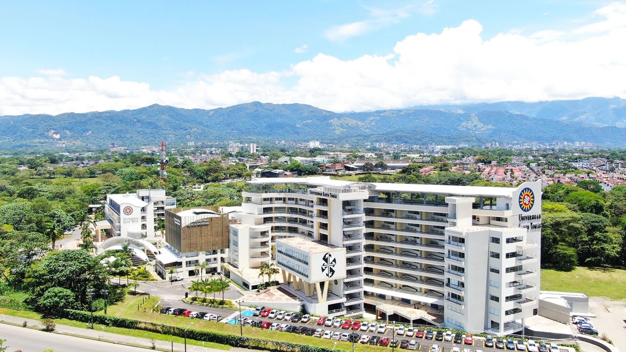 Ceremonia Imposición de batas 2026-1 📚🎉 - Universidad Santo Tomás Seccional Villavicencio
