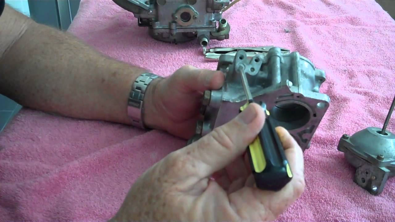 Aisan Carburetor vacuum operated secondary